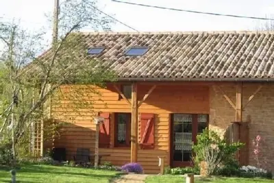 Image de Petit gîte 3 épis à Ruisseau, au coeur du Poitou-Charentes. Ouvert toute l'année