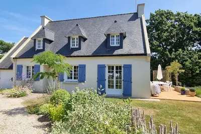 Image de Villa 300m plage des sables blancs et Gr34 à Concarneau - Wi fi, jardin clos