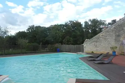 Image de Gite 20 personnes avec Piscine et Spa