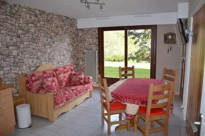 Image de Appartement (2 étoiles) 4 pers, tout confort, déco montagne, secteur calme