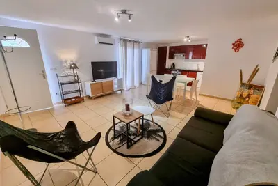 Image de Aleria, agréable T3 climatisé avec grande terrasse