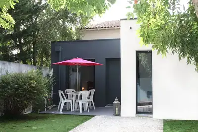Image de Maison T2 *** avec terrasse dans un endroit boisé et très calme