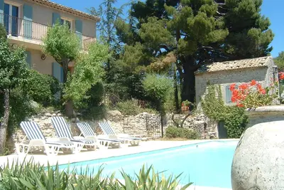 Image de Maison de charme avec vue exceptionnelle sur le Luberon et piscine