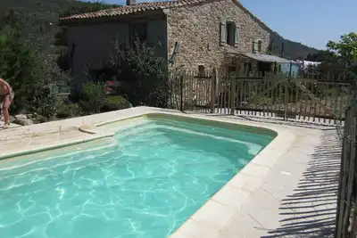 Image de Maison de caractère avec piscine- jardin privés à Albas pour 1 à 10 personnes