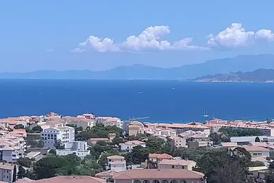 Image de Bel appartement cosy  avec vue exceptionnelle sur le Cap Corse
