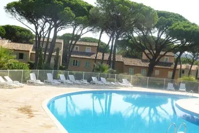 Image de Maison pour 7 personnes dans résidence sécurisée avec piscine, à Gassin