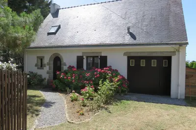 Image de Maison face Océan 100 m² proche commerces chemins plages pêche pistes