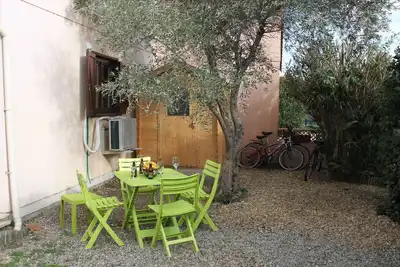 Image de Maison climat. avec jardin ombragé dans résidence - Prix inclut l'accès piscines