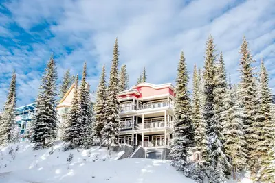 Image de Deux Chambre Premium Home deux salles de bains deux cheminées