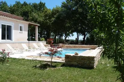 Image de Villa récente tout confort climatisée avec piscine 6 a 7 personnes