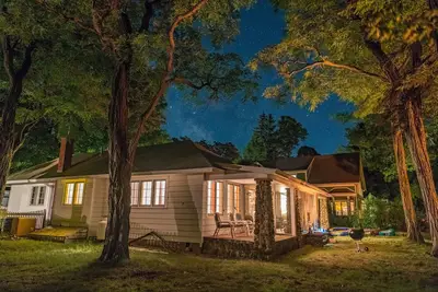 Image de Sandy Beach Cottage sur le lac Torch, à Alden