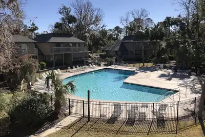 Image de Villa 5 ÉTOILES dans une communauté fermée. . . Nouveau tapis et lit King ajouté en décembre 2016. .