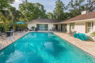 Image de East Beach w / ÉNORME Piscine PRIVÉE-10% de réduction si réservation 7 + nuits