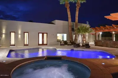 Image de Jacuzzi & Piscine CHAUFFÉE PRIVÉE - Luxe au coeur de Scottsdale