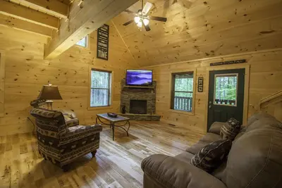 Image de Découvrez l'aventure dans les Smokies avec cette oasis familiale dans les bois