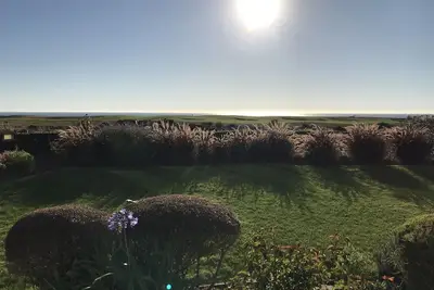 Image de Vues imprenables sur l'océan dans la communauté de golf spectaculaire