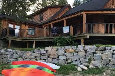 Image de Belle nouvelle maison au bord de l'eau