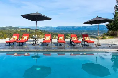 Image de Top Of The Vues Creek mondial sec avec bain à remous et New Pool et Bocce Ball Court!