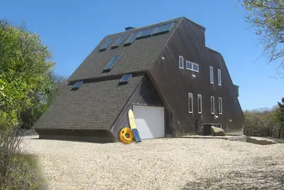 Image de Ditch Plains Accueil à la plage. Emplacement le plus souhaitable à Montauk!