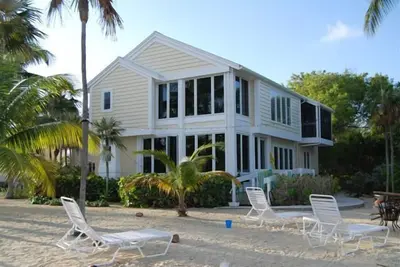 Image de Absolument Belle Oceanfront Accueil à Cayman Kai