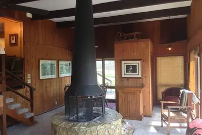 Image de Profitez de la tranquillité de la vie à la campagne avec les avantages d'un luxe s'enfuir!