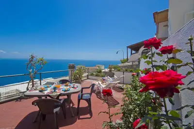 Image de Casa \"bona\" vacances nel cuore della Costa d'Amalfi