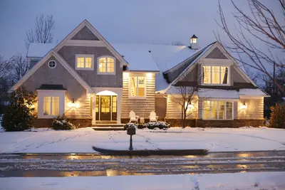 Image de Ou Game Day Get-Away / 5br Light-Rempli Accueil / Capacité d'accueil 12