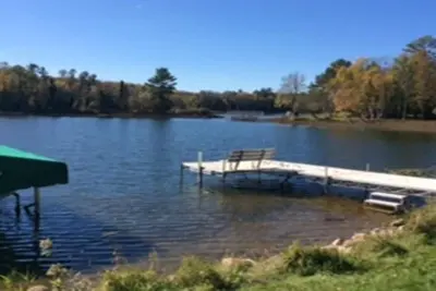 Image de Belle maison au bord du lac sur le lac Roosevelt ~ 7 acres sur le lac!