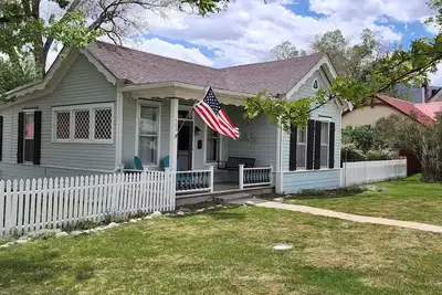 Image de Victorian Cottage: The Perfect Rocky Mountain Location - License de location # 0352