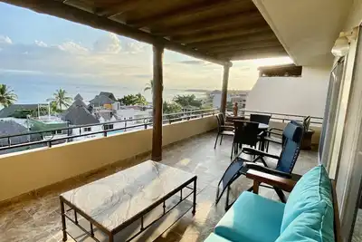 Image de Condo Penthouse avec vue panoramique Océans Vues