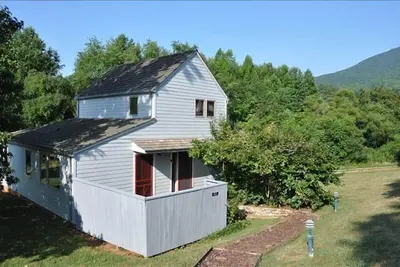 Image de Chalet magnifiquement situé environs de Blue Ridge Parkway et Skyline Dr.