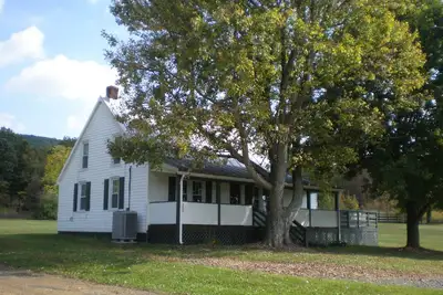 Image de Isolé Cottage sur 10 acres. Fermez Shen. Natl. Park et Luray Caverns