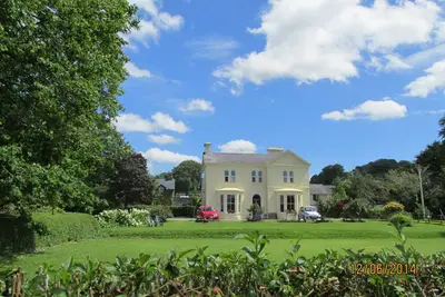 Image de Manoir historique surplombant les lacs de Killarney