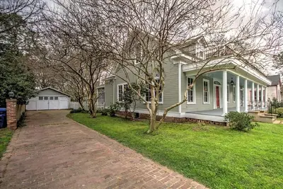 Image de Famille & Animaux 4 Bd / 3 salles de bain à pied du centre-ville historique de Natchitoches