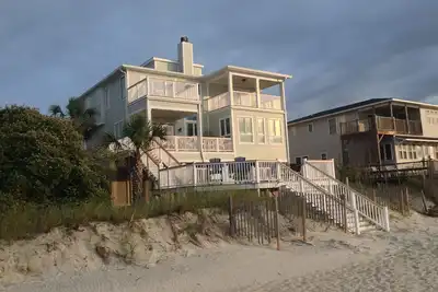The Family All: Beautiful Oceanfront & Creekfront