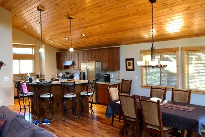 Image de Belle nouvelle maison Tahoe Donner.