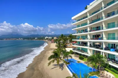 Image de Bucerias Golden Zone Penthouse en bord de mer Agua Azul Wifi, sam. la télé