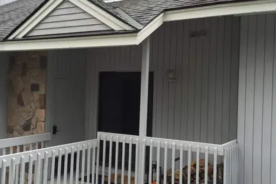 Image de Unité Slopeside G Ski On Ski Off.