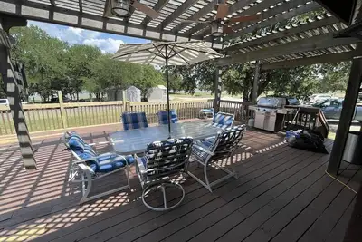 Image de Lakefront sur le lac Lewisville! Ski, bateau, poisson! !