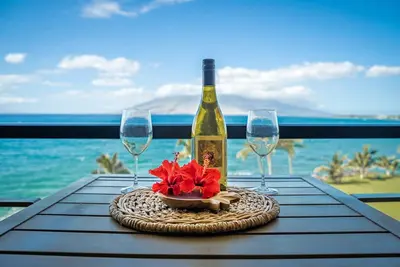 Image de Oceanfront luxe 1 lit 1. 5 unité de bain Dernier étage avec une vue spectaculaire!