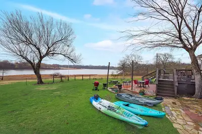 Image de Belle retraite au bord du lac de Lewisville