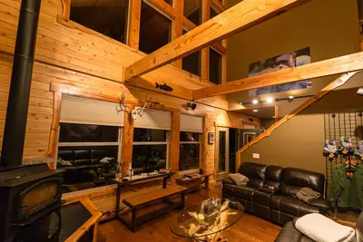 Image de Riverside Custom Home - Black Bear Lodge