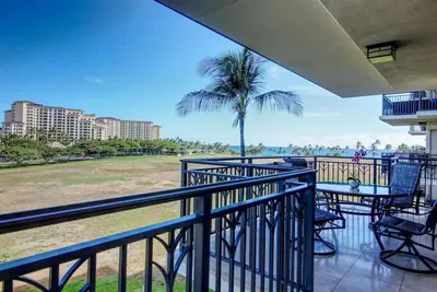 Image de Suite luxueuse avec vue sur la mer au complexe hôtelier Ko Olina Resort au bord de l'océan (20421)