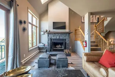 Image de CLAIRIÈRE 404 / Chalet spectaculaire au Mont-Tremblant, CLAIRIÈRE 404 / Perfect Summer Home