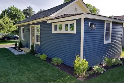Image de Beatty Road Cottage - À quelques pas de l'eau, des restaurants et des activités