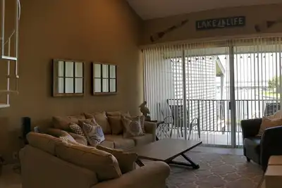 Image de Magnifique condo au bord de l'eau Ă Walden sur le lac Conroe