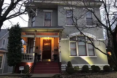 Image de Lafferty House-Walk au Royaume-Uni, Woodland Pk, Dn Town, près de Bourbon Trail, Horse Farms