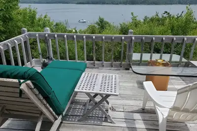 Image de Majestic Oceanfront Cottage avec une vue imprenable sur les montagnes de l'Acadie et l'océan