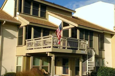 Image de Fripp's Only Beach Villas; Internet 200 mbps, 150 chaînes haute définition, tarifs les plus bas