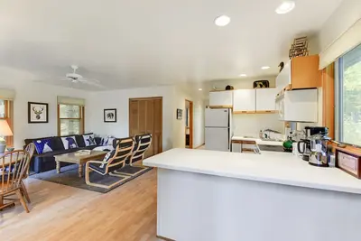 Image de Chalet confortable dans les bois de l'île Madeline